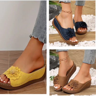 Maré Clara  | bloem slippers