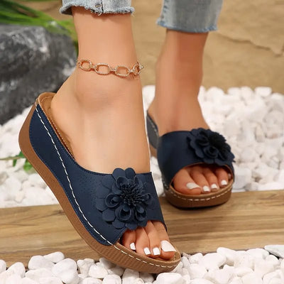Maré Clara  | bloem slippers